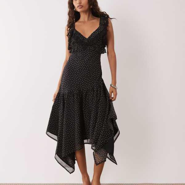 ミスセルフリッジ Miss Selfridge  ミス・セルフリッジ・プチサイズ フリル付きハンキーヘム シフォンマキシドレス（水玉模様） ワンピース レディース 女性 インポートブランド 小さいサイズから大きいサイズまで