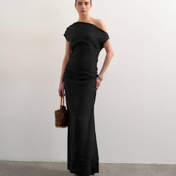 トップショップ Topshop TOPSHOP トップショップの肩に広がるマキシドレス（黒） ワンピース レディース 女性 インポートブランド 小さいサイズから大きいサイズまで｜セレクトショップ　Diva　Closet 21,926円