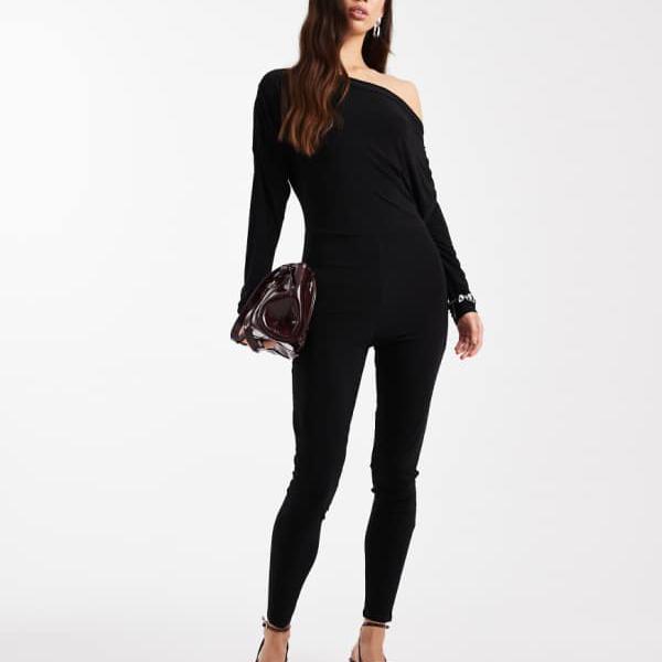 ミスセルフリッジ Miss Selfridge ミスセルフリッジのブラックのスラウチアシンメトリージャンプスーツ オールインワン レディース 女性 インポートブランド 小さいサイズから大きいサイズまで 13,003円