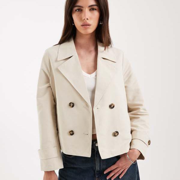 ヴェロモーダ Vero Moda Vero Modaの軽さクロップドトレンチコート（オートミール色つや） アウター レディース 亭主もち インポートブランド ごく小さい大きさから大層らしい大きさまで