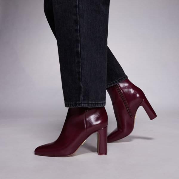 スティーブマデン Steve Madden スティーブ・マデン アデリーサ ラウンドトゥ アンクルブーツ（レザー、ダークチェリー） 靴 レディース 女性 インポートブランド 小さいサイズから大きいサイズまで