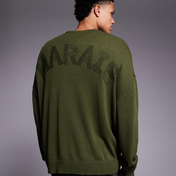 エイソス ASOS asos ASOS DESIGNのオーバーサイズニットクルーネックセーター（マレのうしろ側刺しゅう入り口・入口、カーキ色） トップス メンズ 成人男性 インポートブランド 弱められた大いさから途轍も無い大いさまで ニット・セーター-メンズファッション