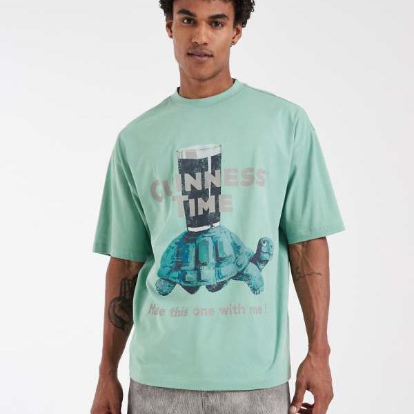 エイソス ASOS asos ASOS DESIGN 厚地の外套大きさプルオーバー、ギネスプリント入り口・入口、緑であること トップス メンズ 成人男性 インポートブランド たわい無い大きさから気が大きい大きさまで