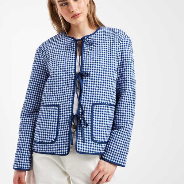 ピーシーズ Pieces ピーシーズ タイフロント キルティングジャケット ブルー＆ホワイト ギンガム アウター レディース 女性 インポートブランド 小さいサイズから大きいサイズまで｜セレクトショップ　Diva　Closet