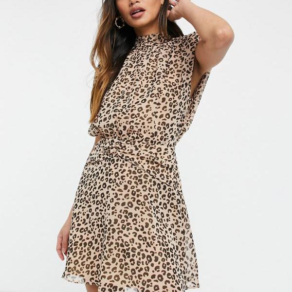 Asos エイソス ワンピース 京都のセレクトショップdivacloset レディース インポートブランド Asos レディース インポートブランド 小さいサイズから大きいサイズまで セレクトショップ 女性 Diva アニマルプリントのasosdesignショルダーパッドミニドレス ワンピース