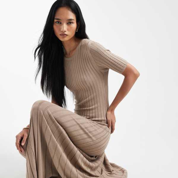 オート麦の糸くずの入った半袖ニットマキシドレス ワンピース レディース 女性 インポートブランド 小さいサイズから大きいサイズまで