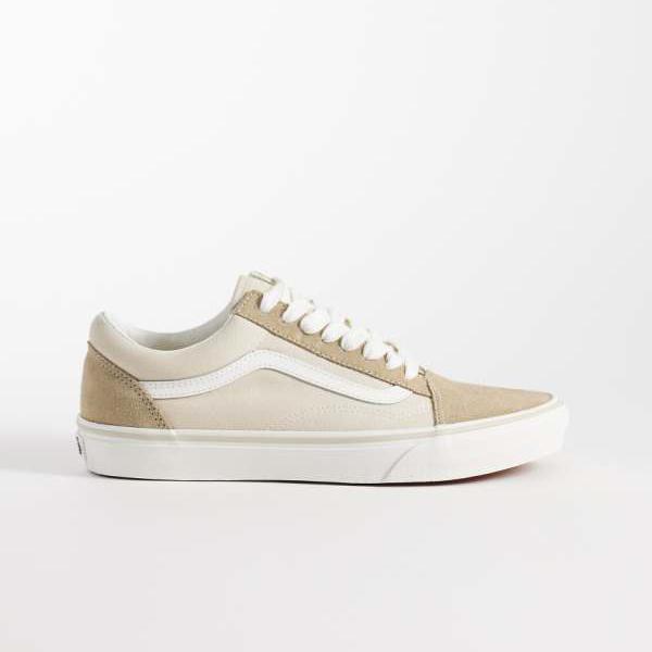 ヴァンズ Vans VANS バンズ タンカラーのVans Old Skoolスニーカー 靴 レディース 女性 インポートブランド 小さいサイズから大きいサイズまで