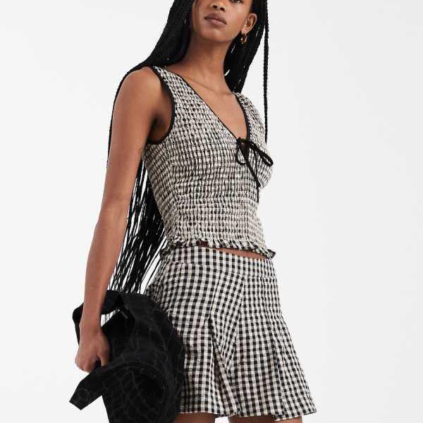 エイソス ASOS asos ASOS DESIGN プリーツフロントセットアップショーツ（ギンガム照合のしるし柄） ズボン下 下つ方 レディース 亭主もち インポートブランド ごく小さい大きさから大層らしい大きさまで