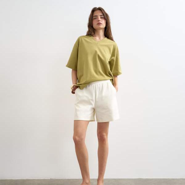 トップショップ Topshop TOPSHOP トップショップのインターロックジョガーショーツセットアップ(エクリュ) パンツ ボトム レディース 女性 インポートブランド 小さいサイズから大きいサイズまで|セレクトショップ Diva Closet