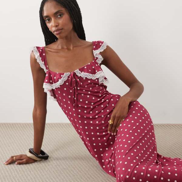 ミスセルフリッジ Miss Selfridge ミス・セルフリッジのフラッターストラップキャミソールマキシドレス（水玉模様） ワンピース レディース 女性 インポートブランド 小さいサイズから大きいサイズまで｜セレクトショップ　Diva　Closet