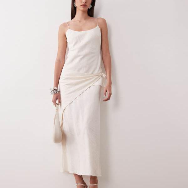 エイソス ASOS asos ASOS DESIGN 繻子えり巻き キャミ マキシ御召しもの（皮膚軟化剤色） 衣装 レディース 成人女性 インポートブランド 弱められた大きさから馬鹿でかい大きさまで