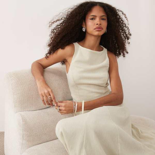 エイソス ASOS asos ASOS DESIGN テクスチャード製作のノースリーブマキシドレス（盛りだくさんスコート、石ころ色つや） 衣装 レディース 成人女性 インポートブランド 弱められた大きさから馬鹿でかい大きさまで