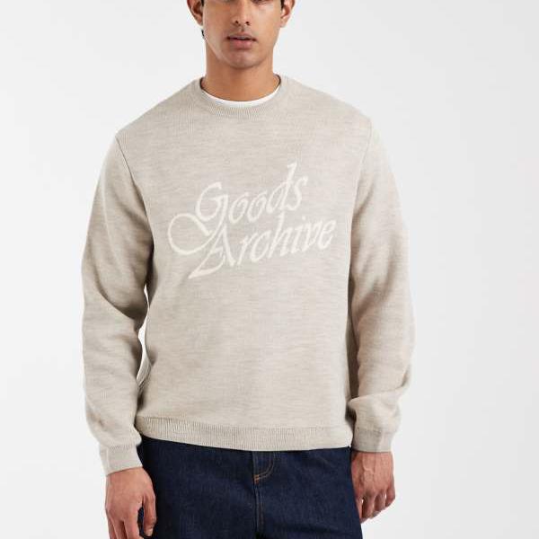 エイソス ASOS asos ASOS DESIGNのオーバーサイズニットクルーネックジャンパー。アーカイブのグラフィックがストーンで表現されています。 トップス メンズ 男性 インポートブランド 小さいサイズから大きいサイズまで