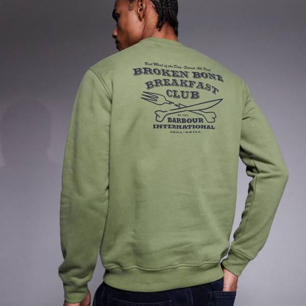 バブアーインターナショナル Barbour バブアー Barbour International Staithes グラフィック ロゴタイプ トレーナー (うしろ側刷り上げる、緑であること) トップス メンズ 成人男性 インポートブランド たわい無い大きさから気が大きい大きさまで