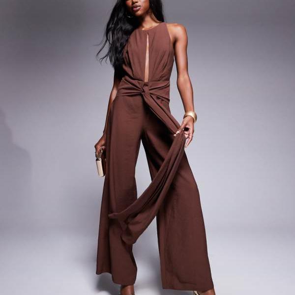エイソス ASOS asos ASOS DESIGN チョコレート色のタイディテール付きハイネックジャンプスーツ オールインワン レディース 女性 インポートブランド 小さいサイズから大きいサイズまで