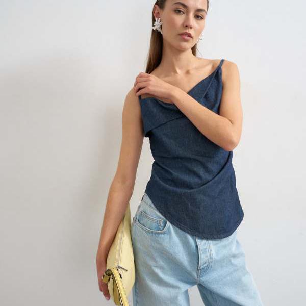 いの一番販売店 Topshop TOPSHOP いの一番販売店のジーンズ原料品、ドレープネック、ギャザー入り口・入口トップス（インディゴリンス） トップス レディース お上さん インポートブランド 小っちゃい大いさから馬鹿でかい大いさまで