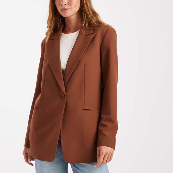エイソス ASOS asos ASOS DESIGNのテーラードリラックスブレザー（ブラウン） アウター レディース 女性 インポートブランド 小さいサイズから大きいサイズまで
