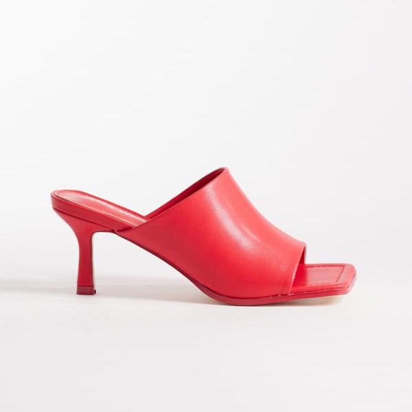 パブリックデザイア Public Desire  パブリック・デザイア ウィニー スクエアトゥ ヒールミュールサンダル 赤いこと 靴 レディース 亭主もち インポートブランド ごく小さい大きさから大層らしい大きさまで