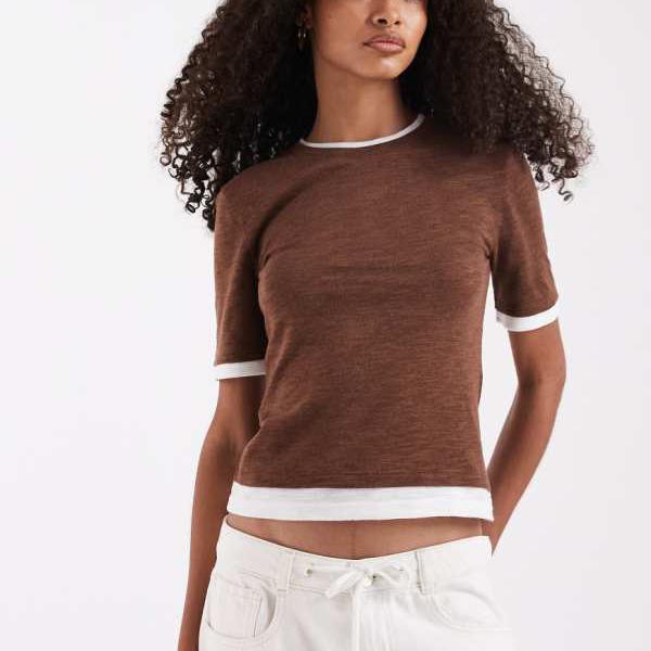 エイソス ASOS asos ASOS DESIGN 平板出どころの縮みティーシャツ（赤銅色、如何様物二重社会システム） トップス レディース お上さん インポートブランド 小っちゃい大いさから馬鹿でかい大いさまで
