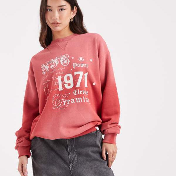デイジーストリート Daisy Street 夢のような赤いグラフィックが入ったデイジーストリートのスウェットシャツ トップス レディース 女性 インポートブランド 小さいサイズから大きいサイズまで