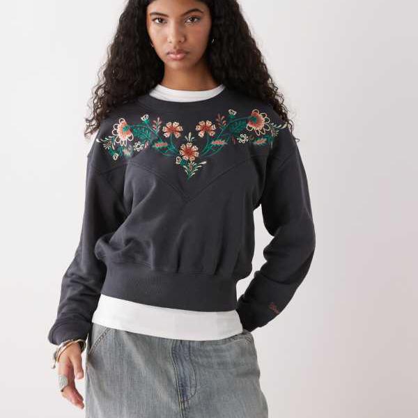 ラングラー Wrangler ラングラーの刺繍入りセーター（黒） トップス レディース 女性 インポートブランド 小さいサイズから大きいサイズまで