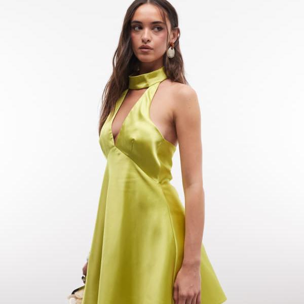 ミスセルフリッジ Miss Selfridge ミス・セルフリッジのシャルトリューズ色のサテンミニドレス（スカーフネック付き） ワンピース レディース 女性 インポートブランド 小さいサイズから大きいサイズまで｜セレクトショップ　Diva　Closet