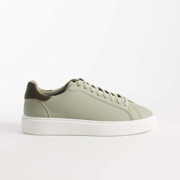 エイソス ASOS asos ASOS DESIGNのカーキ色のレースアップスニーカー(ホワイトソール) 靴 メンズ 男性 インポートブランド 小さいサイズから大きいサイズまで