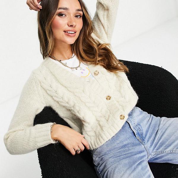 ヴェロモーダ Vero Moda Veromodaケーブルニットカーディガン クリーム色 トップス レディース 女性 インポートブランド 小さいサイズから大きいサイズまで Kuechen Ly