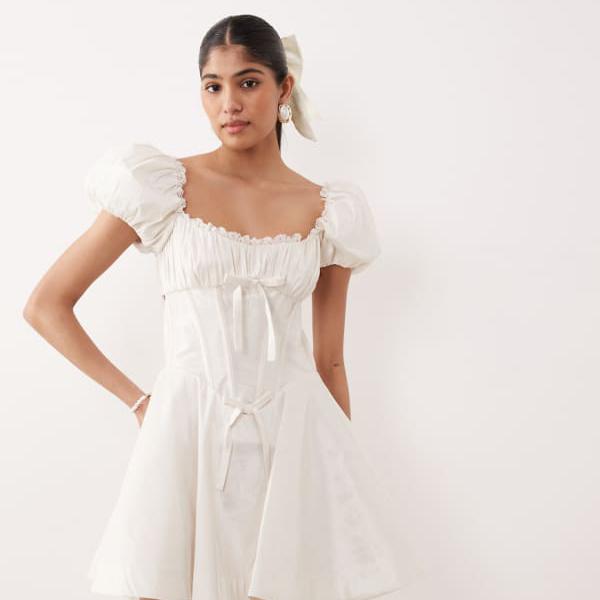 For Love & Lemons ブライダル Evaline パフスリーブ コルセット リボンディテール オープンバック ミニドレス (ホワイト) ワンピース レディース 女性 インポートブランド 小さいサイズから大きいサイズまで