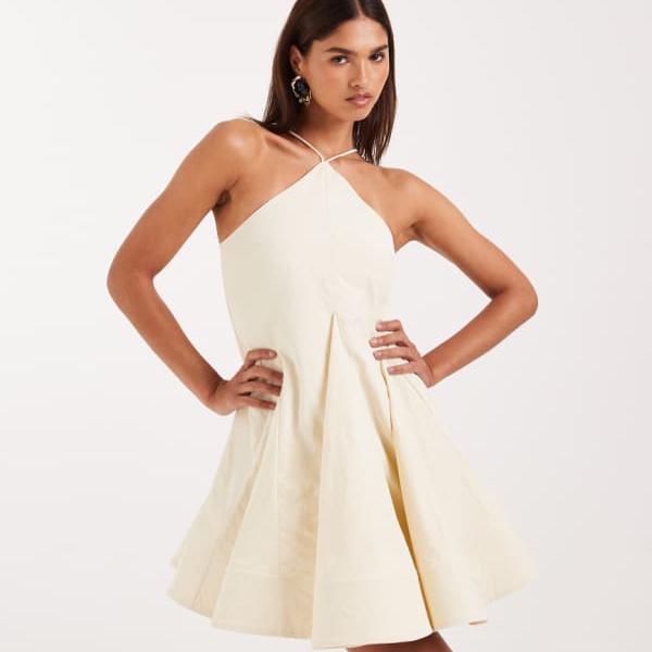 エイソス ASOS asos ASOS DESIGN ストラクチャード ホルター ボリュームスカート ミニドレス ワンピース レディース 女性 インポートブランド 小さいサイズから大きいサイズまで
