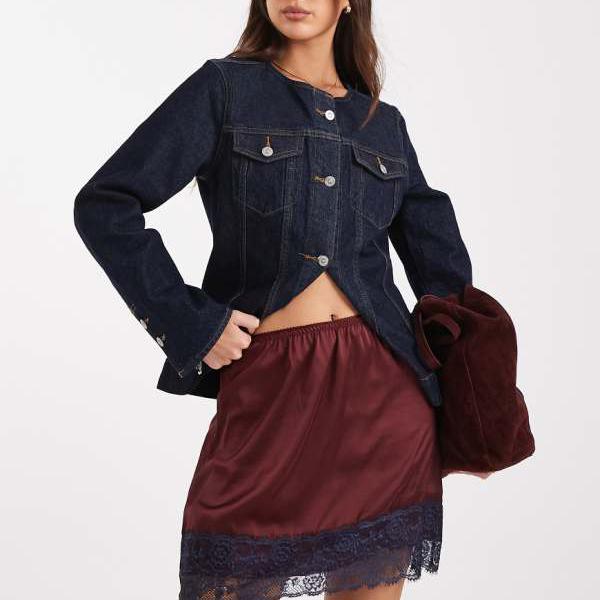 エイソス ASOS asos ASOS DESIGN レーストリム ミニスカート（バーガンディ＆ブルー） スカート レディース 女性 インポートブランド 小さいサイズから大きいサイズまで 11,470円