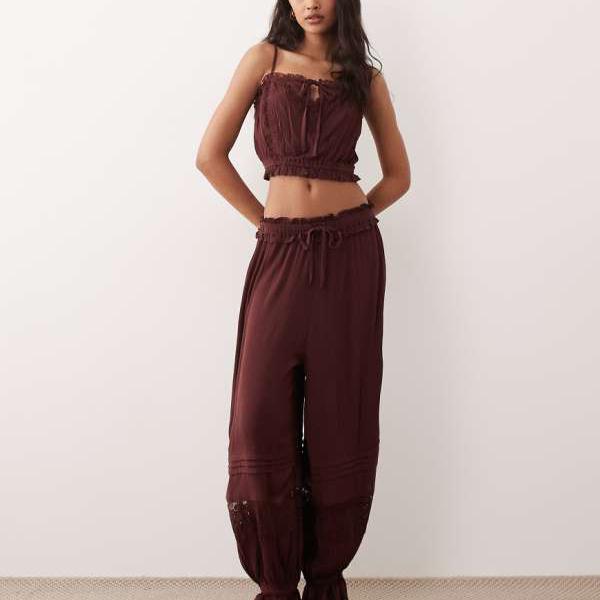 ミスセルフリッジ Miss Selfridge ミス・セルフリッジのレースバルーンパンツセットアップ（ブラウン） パンツ ボトム レディース 女性 インポートブランド 小さいサイズから大きいサイズまで｜セレクトショップ　Diva　Closet