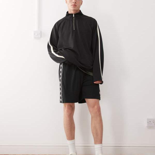 チャンピオン Champion CHAMPION チャンピオンのバミューダショーツ（ブラック） パンツ ボトム メンズ 男性 インポートブランド 小さいサイズから大きいサイズまで
