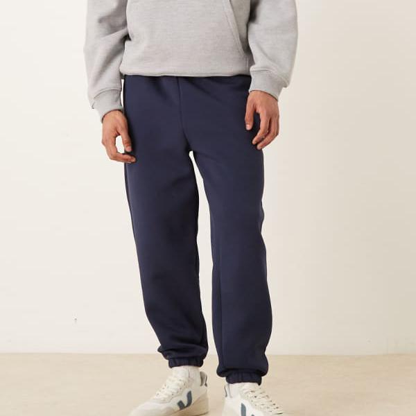 エイソス ASOS asos ASOS DESIGNのスキューバスタイルの生地を使用したヘビーウェイトテーパードジョガー（ネイビー） パンツ ボトム メンズ 男性 インポートブランド 小さいサイズから大きいサイズまで