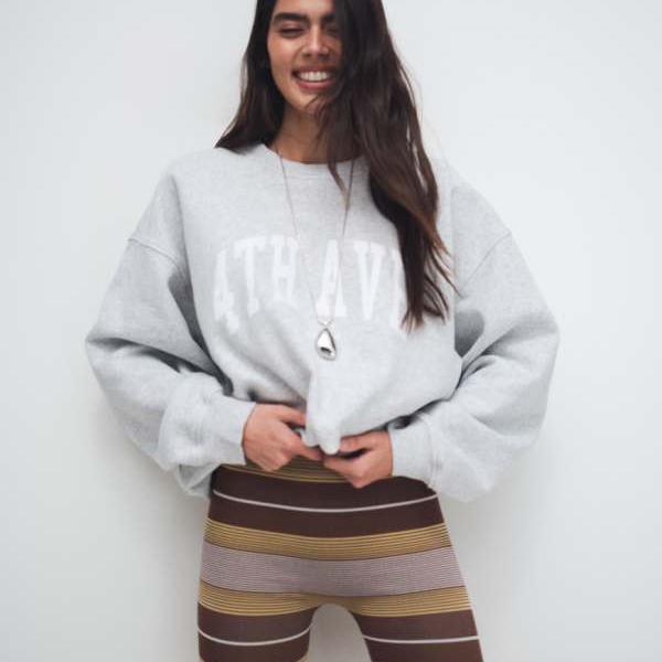 4th & Recklessのロゴ入りフロントスウェットシャツ（グレー） トップス レディース 女性 インポートブランド 小さいサイズから大きいサイズまで｜セレクトショップ　Diva　Closet 15,861円