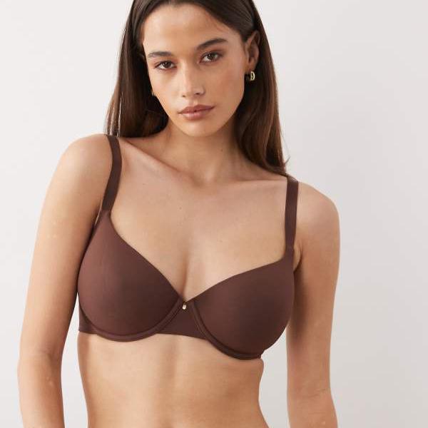 エイソス ASOS asos ASOS DESIGN フルバストモールドTシャツブラ（チョコレート色） トップス レディース 女性 インポートブランド 小さいサイズから大きいサイズまで