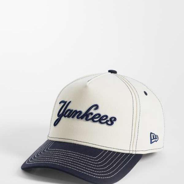 ニュー内鰓 New Era NEW ERA ニュー内鰓 NYヤンキース Eひな形 脚本ロゴタイプ コントラストピークキャップ マルチ色つや かぶり笠 レディース 成人女性 インポートブランド