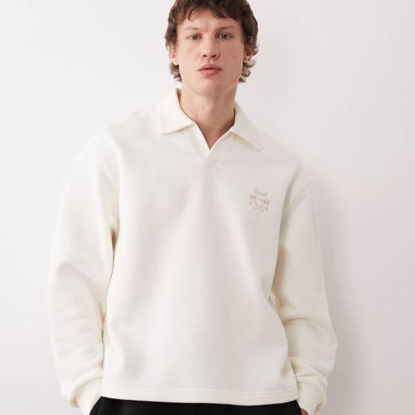 エイソス ASOS asos ASOS DESIGN ゆったりとしたボックスシルエットのノッチネックポロシャツ(エクリュピケ素材、刺繍入り) トップス メンズ 男性 インポートブランド 小さいサイズから大きいサイズまで