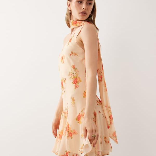 エイソス ASOS asos ASOS DESIGNの肩出しミニ御召しものにえり巻きを合わせたオレンジ色の花柄刷り上げる 衣裳 レディース 亭主もち インポートブランド ごく小さい大きさから大層らしい大きさまで