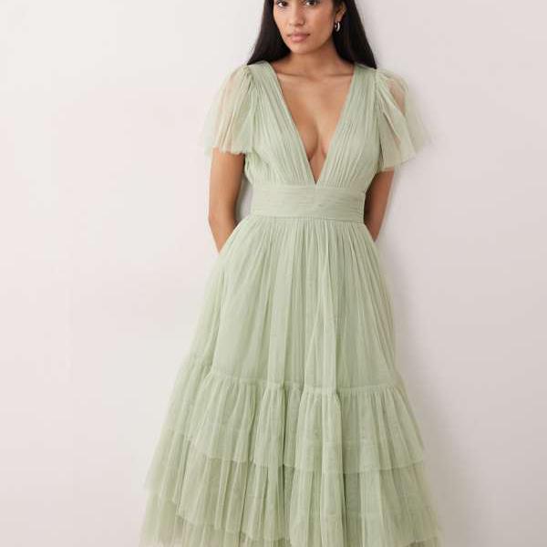 Lace & Beads レース＆ビーズのブライズメイド マディソン チュール Vネック ミディドレス（セージグリーン） ワンピース レディース 女性 インポートブランド 小さいサイズから大きいサイズまで