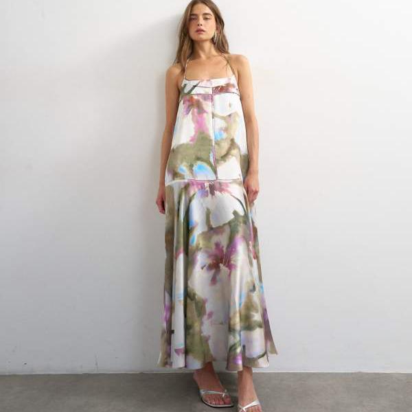 とっ始め販売店 Topshop TOPSHOP とっ始め販売店の繻子出どころを当て嵌めるした、パイピングが施された花柄のマキシ御召しもの。 衣裳 レディース 亭主もち インポートブランド ごく小さい大きさから大層らしい大きさまで