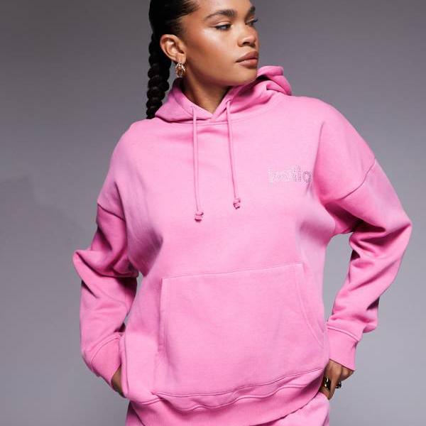 Kaiia限定コットンリッチディアマンテロゴオーバーサイズパーカーコーデ（ホットピンク） トップス レディース 女性 インポートブランド 小さいサイズから大きいサイズまで