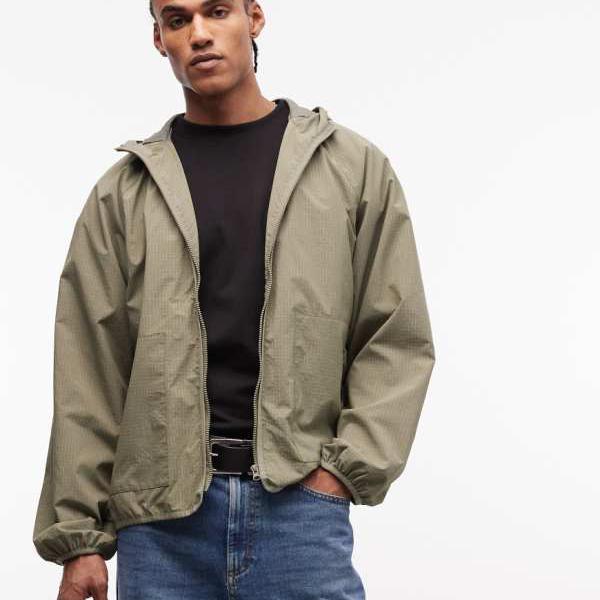 エイソス ASOS asos ASOS DESIGN オーバーサイズ フード付きウィンドブレーカー（セージ） アウター メンズ 男性 インポートブランド 小さいサイズから大きいサイズまで
