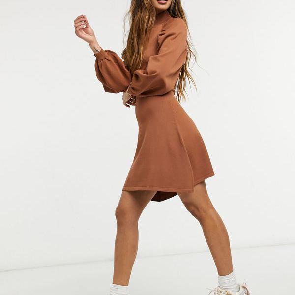 超歓迎 エイソス Asos Asos Asosdesignニットフィットとフレアドレス キャメルのプリーツスリーブディテール ワンピース レディース 女性 インポートブランド 小さいサイズから大きいサイズまで 安いそれに目立つ Www Tajbar Com Br