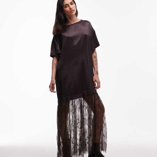 エイソス ASOS asos ASOS DESIGNのサテンTシャツとレーススカートのハイブリッドマキシドレス（ディープチョコレート） ワンピース レディース 女性 インポートブランド 小さいサイズから大きいサイズまで
