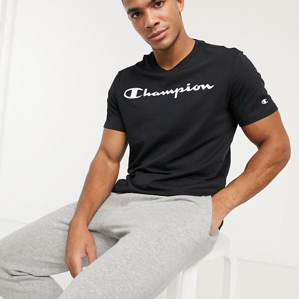 チャンピオン Champion Champion 黒のチャンピオンラージロゴtシャツ トップス メンズ 男性 インポートブランド 小さいサイズから大きい サイズまで Mydrap Com
