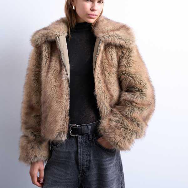 トップショップ Topshop TOPSHOP トップショップのフェイクファーストライプ ジップスルー ボンバージャケット（ライトブラウン） アウター レディース 女性 インポートブランド 小さいサイズから大きいサイズまで