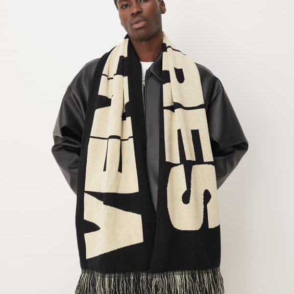 エイソス ASOS asos ASOS DESIGN ニット リバーシブル グラフィック スカーフ（ブラック） アクセサリー　メンズ 男性 インポートブランド