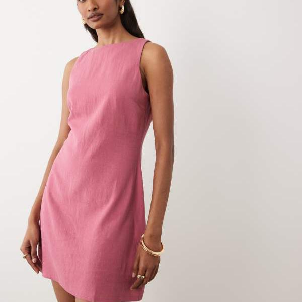 ミスセルフリッジ Miss Selfridge  ミス・セルフリッジのリネン風うつり変わり御召しもの（ラズベリー色つや） 衣装 レディース 成人女性 インポートブランド 弱められた大きさから馬鹿でかい大きさまで