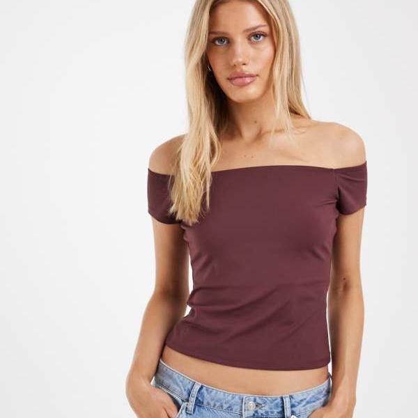 エイソス ASOS asos ASOS DESIGN スカルプティング バルドー ショートスリーブ トップ（グレープ） パンツ ボトム レディース 女性 インポートブランド 小さいサイズから大きいサイズまで